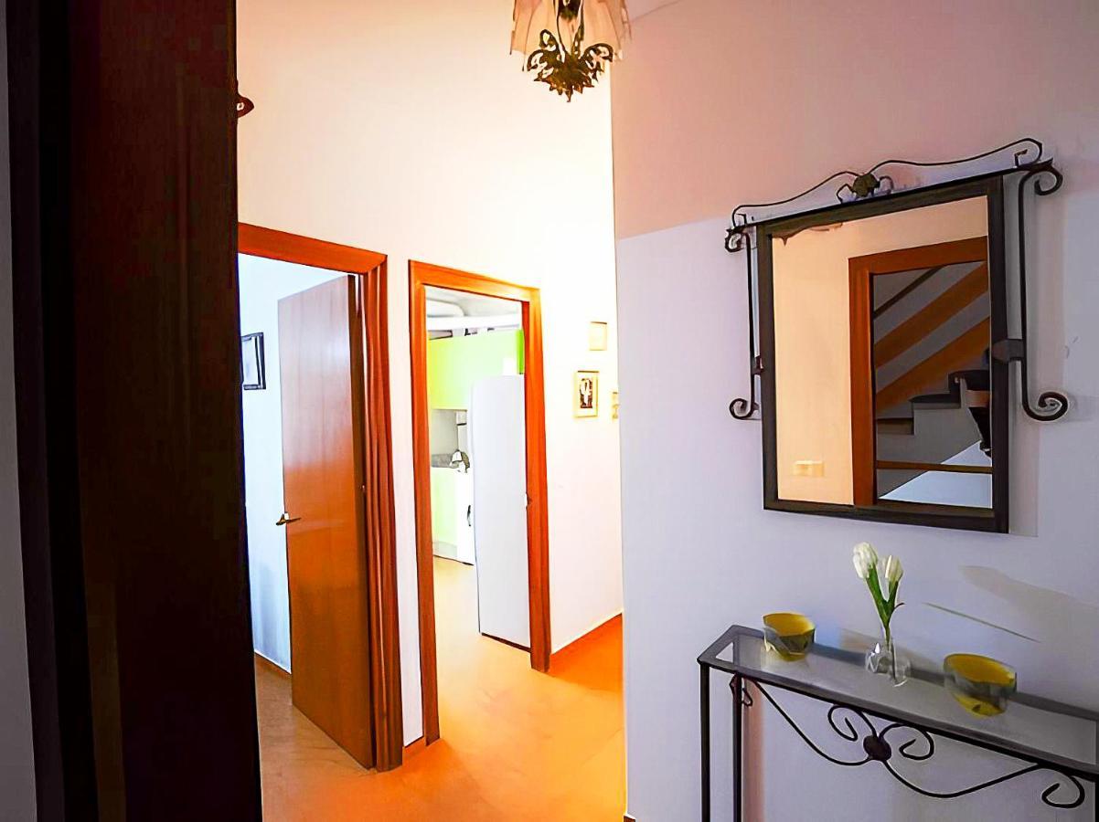 Apartamentos Garaje & Aire & Wifi & Solo Familias Y Parejas Conil De La Frontera Luaran gambar