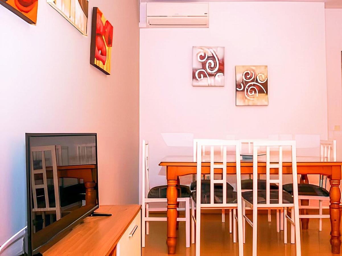 Apartamentos Garaje & Aire & Wifi & Solo Familias Y Parejas Conil De La Frontera Luaran gambar
