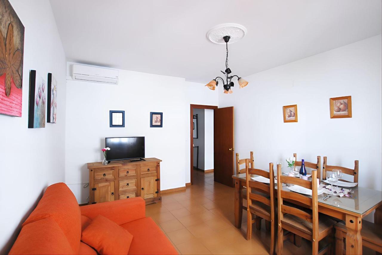 Apartamentos Garaje & Aire & Wifi & Solo Familias Y Parejas Conil De La Frontera Luaran gambar