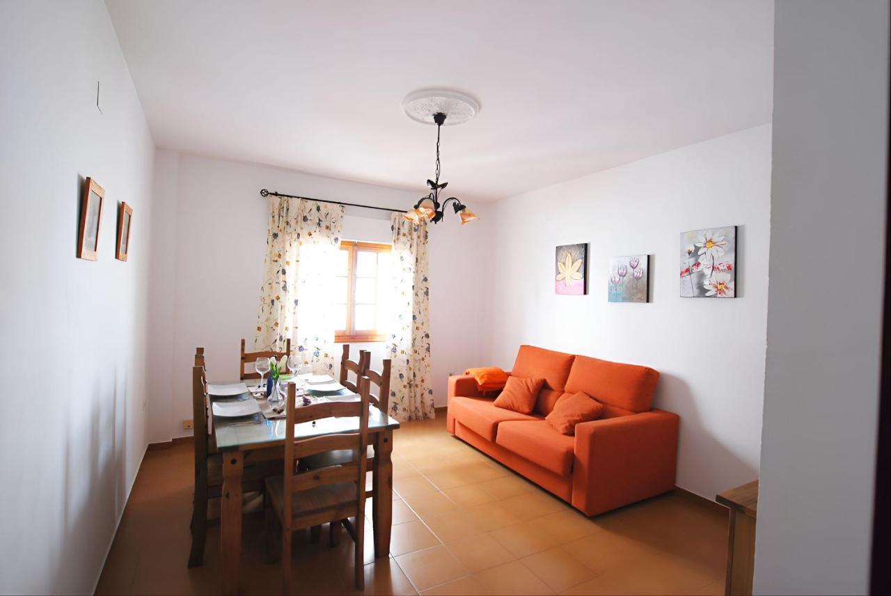Apartamentos Garaje & Aire & Wifi & Solo Familias Y Parejas Conil De La Frontera Luaran gambar